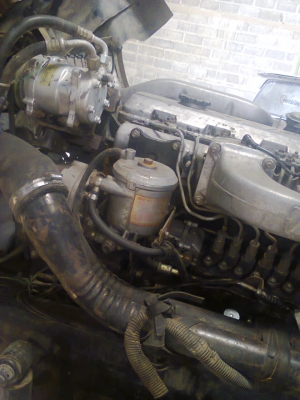 ขาย10ล้อ ฮีโน p11C 2เพลา เทอร์โบ อินเตอร์คูลเลอ เกียร์อีตั้น 325แรงม้า  คัสชี่สวย มีแอร์ จดทะเบียน 21ธันวาคม 2544