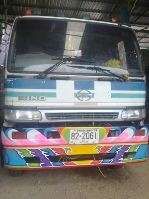 ขาย10ล้อ ฮีโน p11C 2เพลา เทอร์โบ อินเตอร์คูลเลอ เกียร์อีตั้น 325แรงม้า  คัสชี่สวย มีแอร์ จดทะเบียน 21ธันวาคม 2544