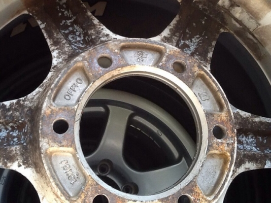 ขายยาง  MUD  พร้อม ล้อ  ........... สวยๆ เชิญครับ