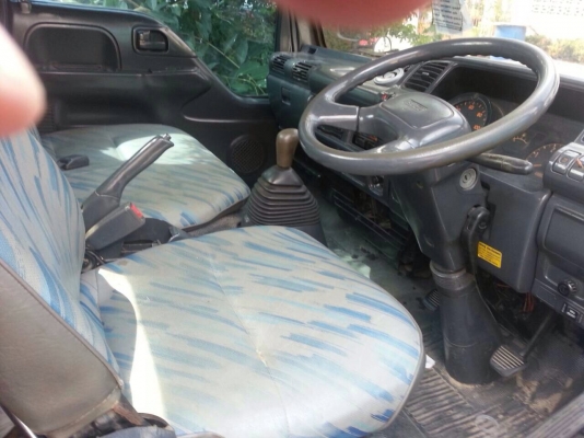 4ล้อกลางไม่ติดเวลา ISUZU NKR 120แรงม้าปี50เลขคัซซี NKR71E