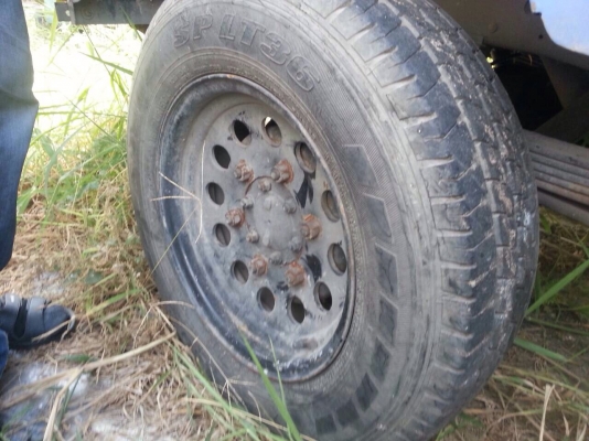 4ล้อกลางไม่ติดเวลา ISUZU NKR 120แรงม้าปี50เลขคัซซี NKR71E