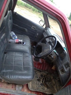 ขาย Toyota YN50 สีแดง มีทะเบียนพร้อมโอนค่ะ