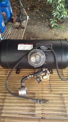 ขายถังแก๊ส LPG ขนาดถัง 58,48 ลิตร ครบชุดครับ ขายถังแก๊ส LPG ขนาดถัง 58,48 ลิตร ครบชุดครับ