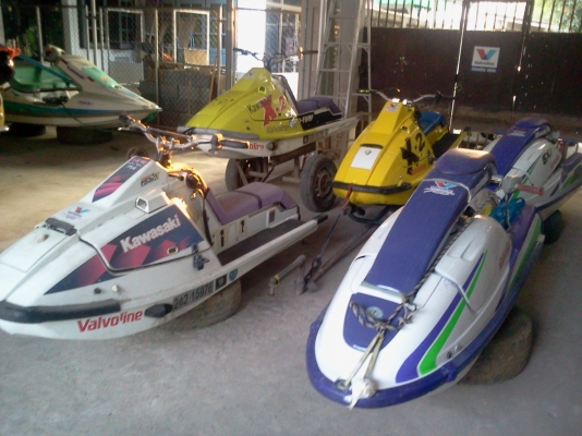 ต้องการขายเจ็สกี คาวาซากิ X 650 CC. เครื่องดี พร้อมขี่เล่นมาทดลองขับได้ ต้องการขายเจ็สกี คาวาซากิ X 650 CC. เครื่องดี พร้อมขี่เล่นมาทดลองขับได้