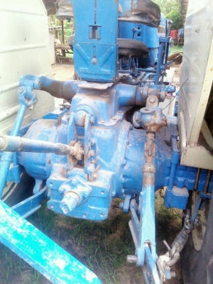 FORD 6600 T5 D5NN เสื้อเรียบ ไอดีกลมปั้มเหลี่ยม อุปกรณ์ 2ชิ้น หาง6CMT กะใบดัน