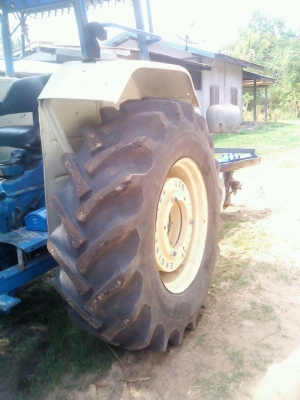 FORD 6600 T5 D5NN เสื้อเรียบ ไอดีกลมปั้มเหลี่ยม อุปกรณ์ 2ชิ้น หาง6CMT กะใบดัน