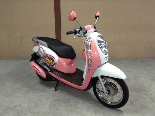 ขาย!!! สกู๊ปปี้ไอ ตัวใหม่ สภาพสวย ปี56 รถเครื่องดีคับ ทะเบียนครบ ภาษีไม่หมด