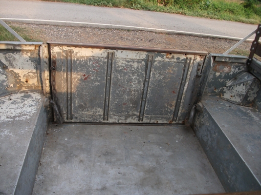 แลนด์กระบะสั้น