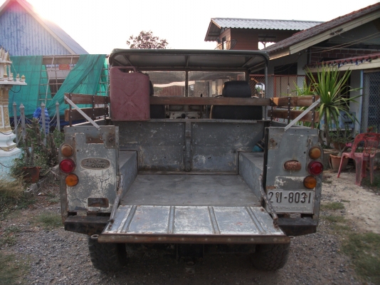 แลนด์กระบะสั้น