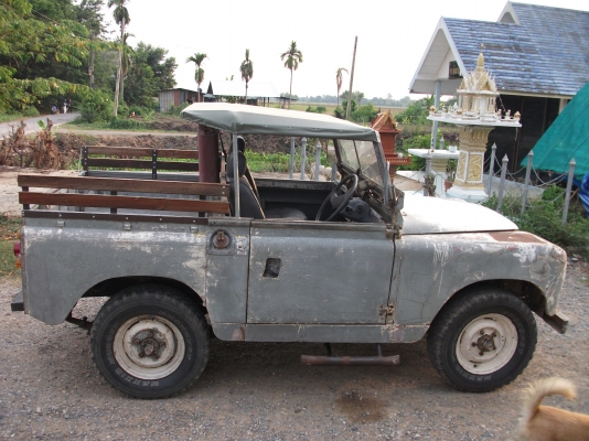 แลนด์กระบะสั้น