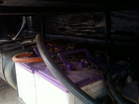 ขาย ISUZU KS  เครื่องยนต์ 4BD1  เกียร์ 115  ทะเบียน 57  พรบ.ไม่ขาด  รถสภาพดีมากๆ เครื่องยนต์แน่นๆ รถเก็บสีใหม่ทั้งคันกระบะทำใหม่ไม้ใหม่ทุกตัว  ยาง 825 เอกสารพร้อมโอน