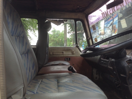 ขาย 10 ล้อ 2 เพลา FM187 รถห้างมือเดียว คัสซีสวยเดิมตลอดเส้น เครื่อง HO7C 180 HP สโลว์เดิม เบรคลมดัน พาวเวอร์ ภายในเก๋งสวย ทะเบียนพร้อมโอน