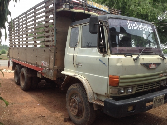 ขาย 10 ล้อ 2 เพลา FM187 รถห้างมือเดียว คัสซีสวยเดิมตลอดเส้น เครื่อง HO7C 180 HP สโลว์เดิม เบรคลมดัน พาวเวอร์ ภายในเก๋งสวย ทะเบียนพร้อมโอน