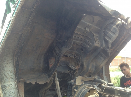 ขาย 10 ล้อ 2 เพลาดั้ม ISUZU ROCKY FXZ23NFY 240 แรงม้าหัวขาว  เครื่อง 6SD1 240 HP คัสซีสวยตลอดเส้น เกียร์ Easton ช่วงล่างแน่น เบรคลมดัน ยางเต็ม ทะเบียนเต็มพร้อมโอน