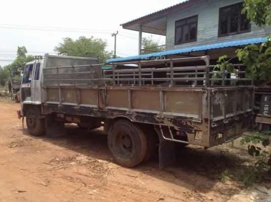 ขาย 6 ล้อ ROCKY FSR 165 HP กระบะแสตนเลสยาว 5 เมตร  เครื่อง 6BD1 165 แรงม้า คัสซีสวย เบรคทิฟฟี่ พวงมาลัยพาวเวอร์ ทะเบียนครบพร้อมโอนครับพี่น้อง