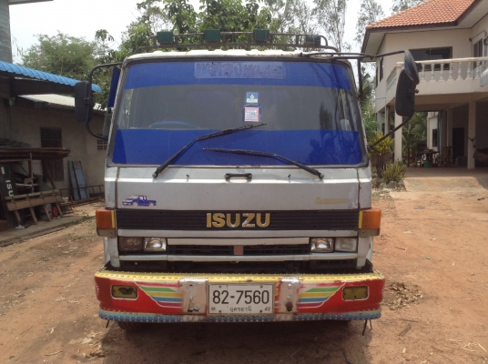 ขาย 6 ล้อ ROCKY FSR 165 HP กระบะแสตนเลสยาว 5 เมตร  เครื่อง 6BD1 165 แรงม้า คัสซีสวย เบรคทิฟฟี่ พวงมาลัยพาวเวอร์ ทะเบียนครบพร้อมโอนครับพี่น้อง