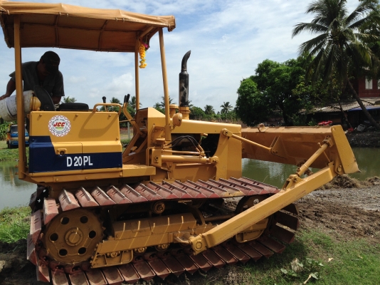 ขายด่วน KOMATSU D20PL-5  นำเข้าจากญี่ปุ่นยังไม่เคยใช้งานในไทย สภาพสวย