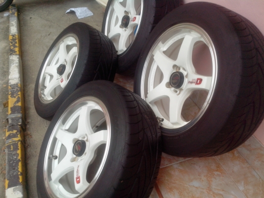 lanso prject d1 15/4/100 กว้าง7"สีเดิมๆ ไม่มีซ่อมไม่มีรอย พร้อมยาง nitto neo gen japan 195-55-15 ปี10 สภาพเทพๆไม่บวม ขาย 6900 0898128457 ดูของได้ที่ คลอง2 คลองหลวง ซ.บงกช11https://www.facebook.com/profile.php?id=100006231031308