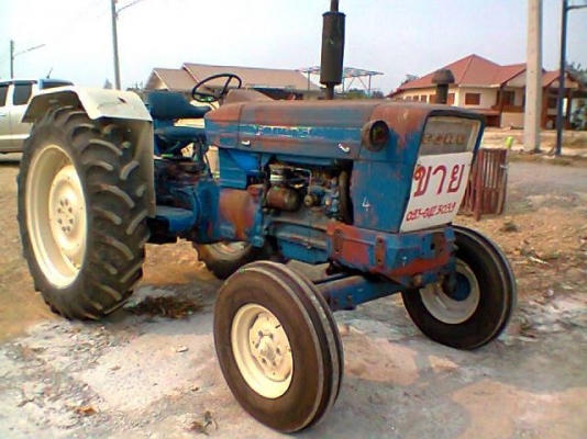 ขายยย รถไถFord รุ่น5000  -340,000บาท