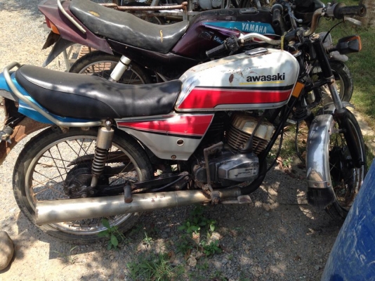 รถเก่าหลายรุ่น