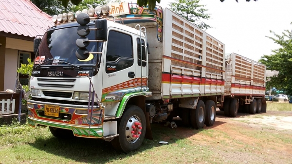 **2,450,000 บ.ต่อรอง**ขาย10ล้อพ่วงแม่ลูกไม่ดั้ม มือเดียวป้ายแดง แม่ ISUZU DECA FXZ 320 MAXLOAD ปี51 FXZ23NZH2 เครื่องเดิมเกียร์เดิม 6SD1 เทอโบ 320แรง แน่นๆแห้งๆ แรงดีไม่เยิ้ม ช่วงล่างเดิมๆ คัสซีสวยจัด ไม่มีบวมไม่มีช้ำ กระบะเหล็กคอกเกษตรไม่ดั้ม สภาพดี พื้น **2,450,000 บ.ต่อรอง**ขาย10ล้อพ่วงแม่ลูกไม่ดั้ม มือเดียวป้ายแดง แม่ ISUZU DECA FXZ 320 MAXLOAD ปี51 FXZ23NZH2 เครื่องเดิมเกียร์เดิม 6SD1 เทอโบ 320แรง แน่นๆแห้งๆ แรงดีไม่เยิ้ม ช่วงล่างเดิมๆ คัสซีสวยจัด ไม่มีบวมไม่มีช้ำ กระบะเหล็กคอกเกษตรไม่ดั้ม สภาพดี พื้น