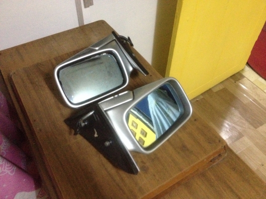 ขายหูกระจกมองข้างbmw e30แท้ติดรถ 1คู่ ราคา1400บาทโทร0924462525โส กทม