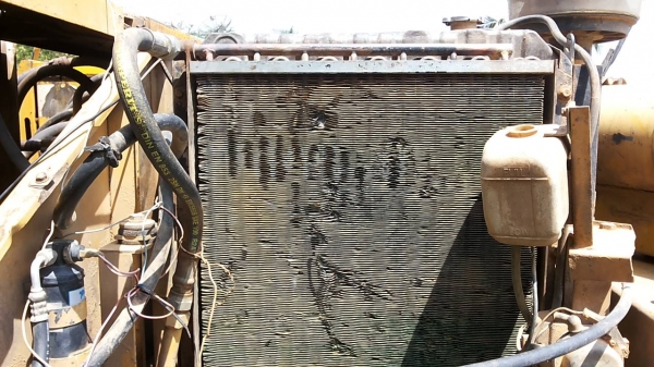 ***ขายแล้วครับขอบคุณ Truck2hand ขายแบคโฮ KOMATSU PC120-3 Sr.21893 เครื่องเดิมปั้มเดิม แน่นดีแรงดี ไม่เยิ้ม บูมอาร์มดีไม่มีปะไม่มีร้าว บุ้งกี๋ดีไม่ผุ เอวแน่นดีไม่มีแตก ช่วงล่าง โซ่ ใบแทร็ก โรลเลอร์ สภาพดี 70-80\% เฟรมดีไม่ผุ บอดี้สวยสีสันดี รถทำงานอยู่ปกติ ***ขายแล้วครับขอบคุณ Truck2hand ขายแบคโฮ KOMATSU PC120-3 Sr.21893 เครื่องเดิมปั้มเดิม แน่นดีแรงดี ไม่เยิ้ม บูมอาร์มดีไม่มีปะไม่มีร้าว บุ้งกี๋ดีไม่ผุ เอวแน่นดีไม่มีแตก ช่วงล่าง โซ่ ใบแทร็ก โรลเลอร์ สภาพดี 70-80\% เฟรมดีไม่ผุ บอดี้สวยสีสันดี รถทำงานอยู่ปกติ