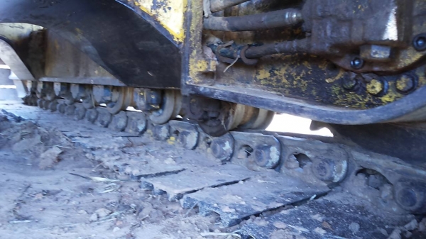 ***ขายแล้วครับขอบคุณ Truck2hand ขายแบคโฮ KOMATSU PC120-3 Sr.21893 เครื่องเดิมปั้มเดิม แน่นดีแรงดี ไม่เยิ้ม บูมอาร์มดีไม่มีปะไม่มีร้าว บุ้งกี๋ดีไม่ผุ เอวแน่นดีไม่มีแตก ช่วงล่าง โซ่ ใบแทร็ก โรลเลอร์ สภาพดี 70-80\% เฟรมดีไม่ผุ บอดี้สวยสีสันดี รถทำงานอยู่ปกติ ***ขายแล้วครับขอบคุณ Truck2hand ขายแบคโฮ KOMATSU PC120-3 Sr.21893 เครื่องเดิมปั้มเดิม แน่นดีแรงดี ไม่เยิ้ม บูมอาร์มดีไม่มีปะไม่มีร้าว บุ้งกี๋ดีไม่ผุ เอวแน่นดีไม่มีแตก ช่วงล่าง โซ่ ใบแทร็ก โรลเลอร์ สภาพดี 70-80\% เฟรมดีไม่ผุ บอดี้สวยสีสันดี รถทำงานอยู่ปกติ