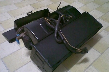 ขายตู้แอร์bmw e30 แท้ พร้อมใช้ ราคา1500บาท โทร0924462525โส กทม