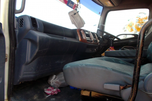 ขายด่วนรถสิบล้อHINOMAGAเครือง260แรงม้าปี48มีละบบลาก