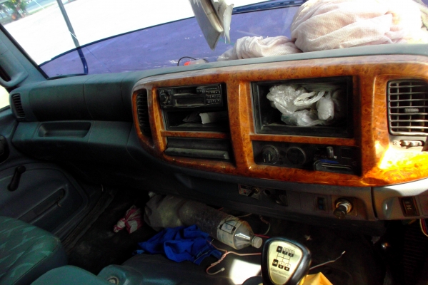 ขายด่วนรถสิบล้อHINOMAGAเครือง260แรงม้าปี48มีละบบลาก