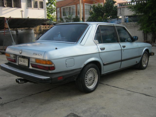 ขายฺ BMW520I เครื่องหัวฉีดแน่น ขับนิ่มแอร์เย็น39000