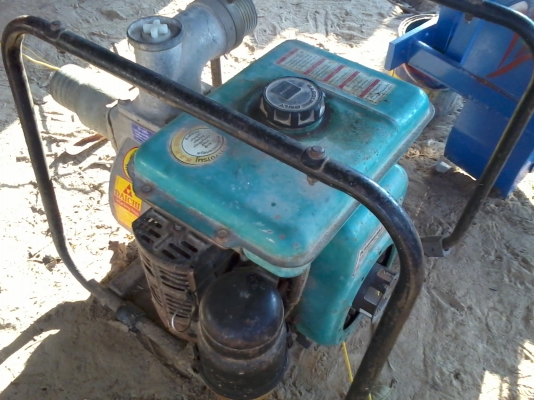 ขายเครื่องสูบน้ำเบนซิน KAWASAKI FG 230 แรงๆเครื่องดี