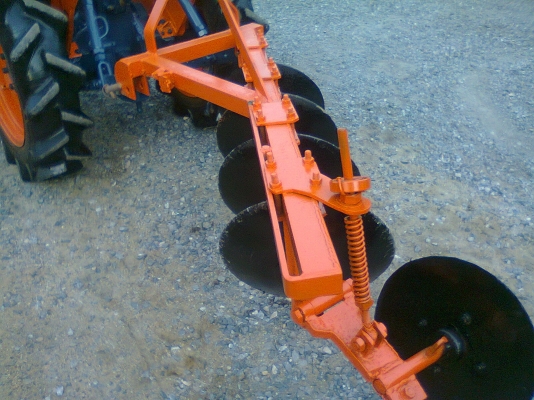 ด่วนครับ!!คูโบต้า L2000 4WD ขับเคลื่อน 4 ล้อ พร้อมอุปกรณ์.ผานบุกเบิก+โรตาล๊่+ล้อเหล็ก