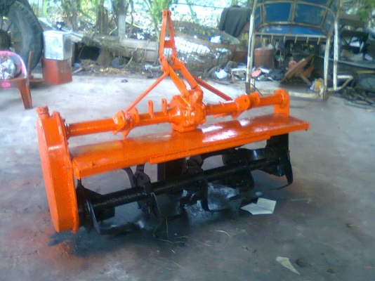 ด่วนครับ!!คูโบต้า L2000 4WD ขับเคลื่อน 4 ล้อ พร้อมอุปกรณ์.ผานบุกเบิก+โรตาล๊่+ล้อเหล็ก