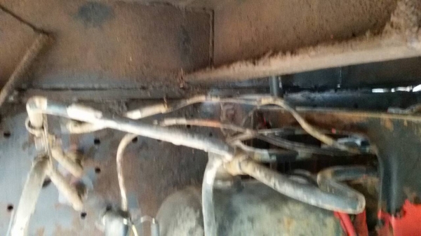 ขายรถหกล้อ หัวเทรนเลอร์ เครื่อง 6BG1  175 แรง  ทิฟฟี่ เพาว์เวอร์