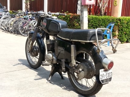 วุฒินนบุรี// ขาย MZ125 ถังเหลื่ยมรถสวยเดิมเครื่องดีพร้อมใช้ทะเบียนแท้