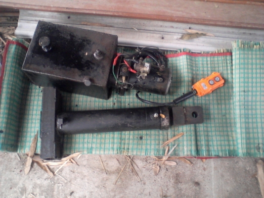 ขายปั้มไฮดรอริคพร้อมกระบอก