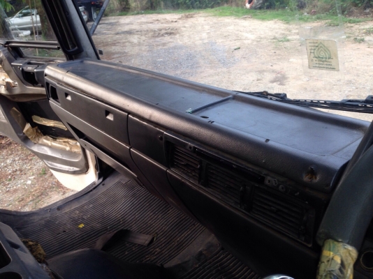 ขายรถ6ล้อFF1Jสมอ210แรงตู้3บานยาว7.2เมตร ขายรถ6ล้อFF1Jสมอ210แรงตู้3บานยาว7.2เมตร