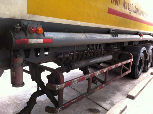 ขายด่วนรถหัวลากสิบล้อ,พร้อมหางพ่วงนํามัน 3 คาน,37,000lites,,FM2K สวยๆ