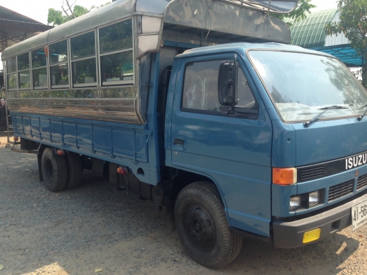 ขายรถ6ล้อNPR115พร้อมหลังคารับเด็กนักเรียนยาว5เมตร