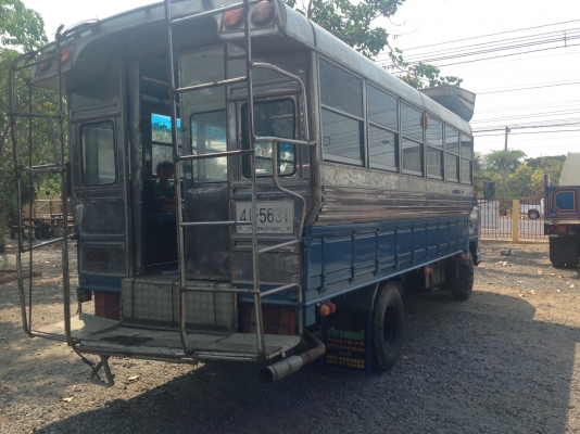 ขายรถ6ล้อNPR115พร้อมหลังคารับเด็กนักเรียนยาว5เมตร ขายรถ6ล้อNPR115พร้อมหลังคารับเด็กนักเรียนยาว5เมตร