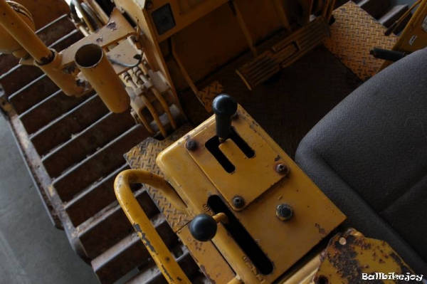 ขาย แทร็กเตอร์ 2 คัน