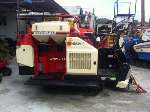 รถเกี่ยวข้าวนั่งขับ!!! รหัสสินค้า : 13001468  ยี่ห้อ : YANMAR รุ่น : CA11
