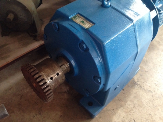 ขายมอเตอร์เกียร์ Siemens หัวเกียร์ Paladrive ขนาด 7.5 HP. 380 V อัตราทด 1:26 สภาพสวยมาก วิ่งนิ่ม พร้อมใช้งาน