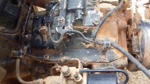 รถฮีโน่ 6 ล้อดั้ม FC4J 150 แรงม้า. ปี 49  สนใจติดต่อ 081 - 6079515