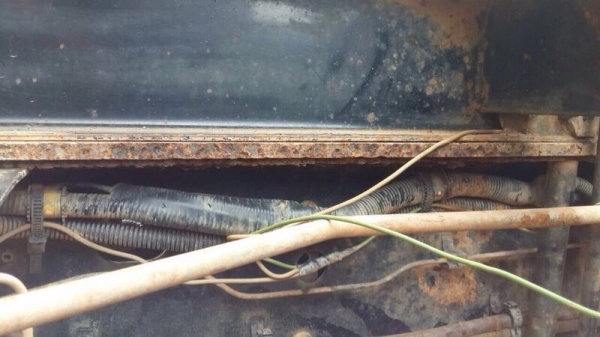 รถฮีโน่ 6 ล้อดั้ม FC4J 150 แรงม้า. ปี 49  สนใจติดต่อ 081 - 6079515