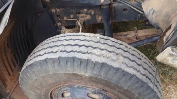 รถฮีโน่ 6 ล้อดั้ม FC4J 150 แรงม้า. ปี 49  สนใจติดต่อ 081 - 6079515