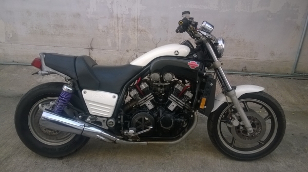 ขาย ยามาฮ่า วีแม็กซ์ 1200