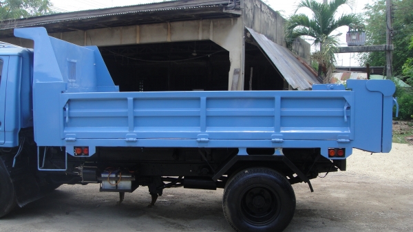 ISUZU NPR ดั๊มดิน5คิว เครื่อง110แรง สวยพรัอมใช้